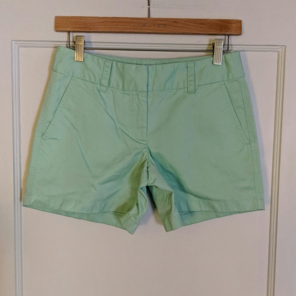 Vineyard Vines Midrise shorts sz 0